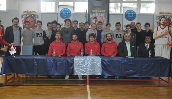 Devler EAL’de paneldeydi