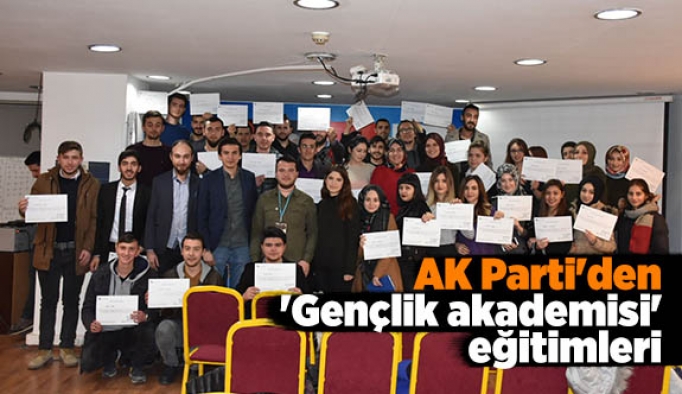 AK Parti'den 'Gençlik akademisi' eğitimleri