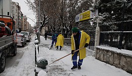 Ekiplerin mücadelesi sürüyor